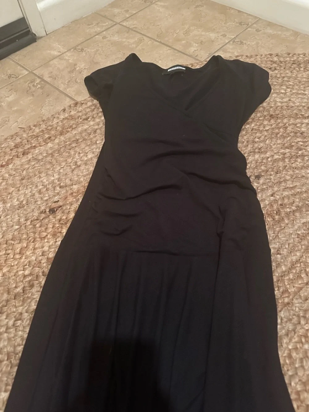 BLACK MIDI DRESS - Picture 3 of 4